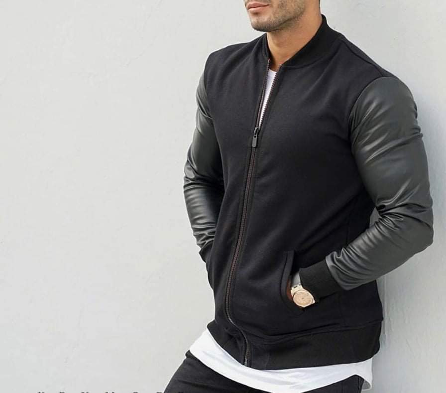 Sweat shirt fashion look